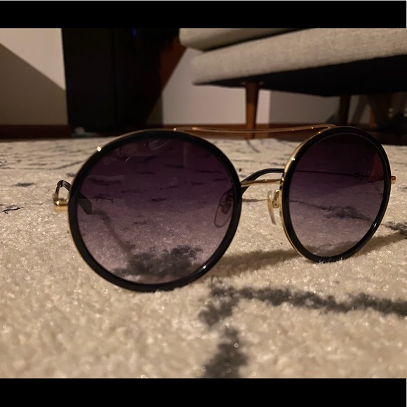 Authentic Gucci sunglasses - Picture 2 of 5